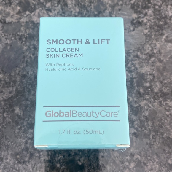 Smooth and Lyft collagen, facial serum, cream and collagen eye cream bundle - Picture 8 of 16